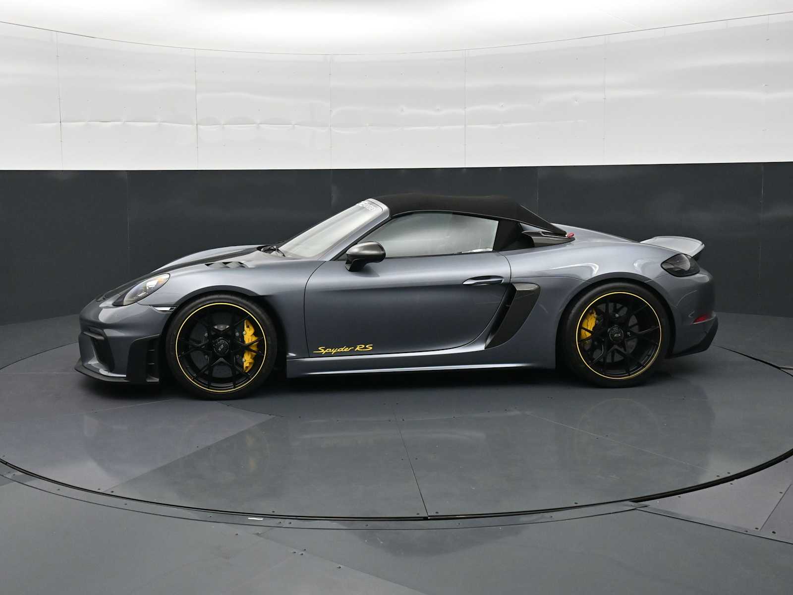 Thumbnail: 2025 Porsche  - 2