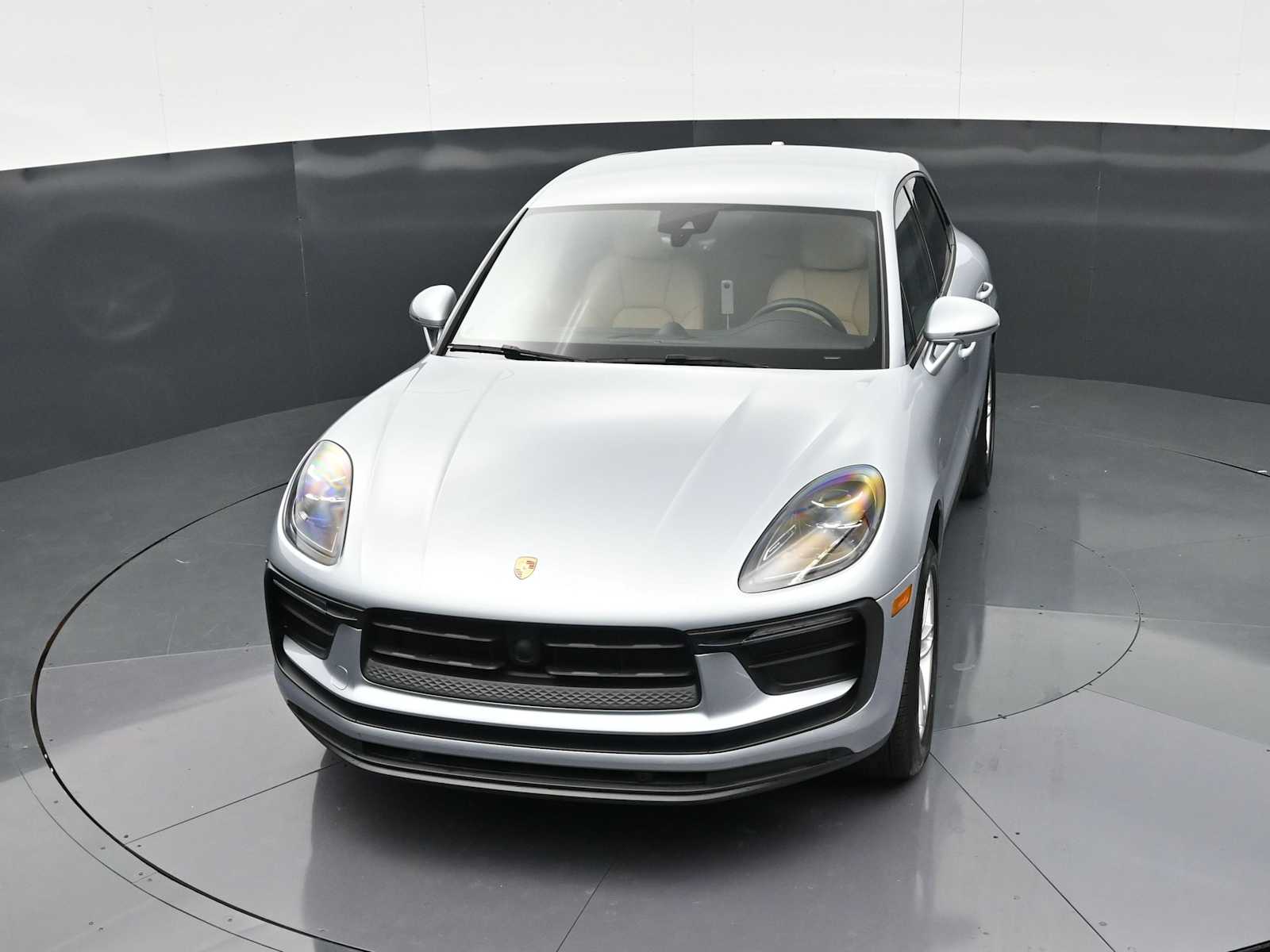 Thumbnail: 2025 Porsche Macan - 35