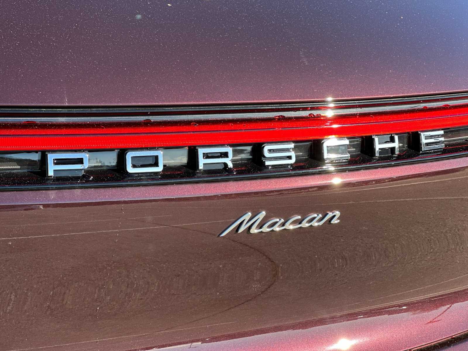 Thumbnail: 2026 Porsche Macan - 29
