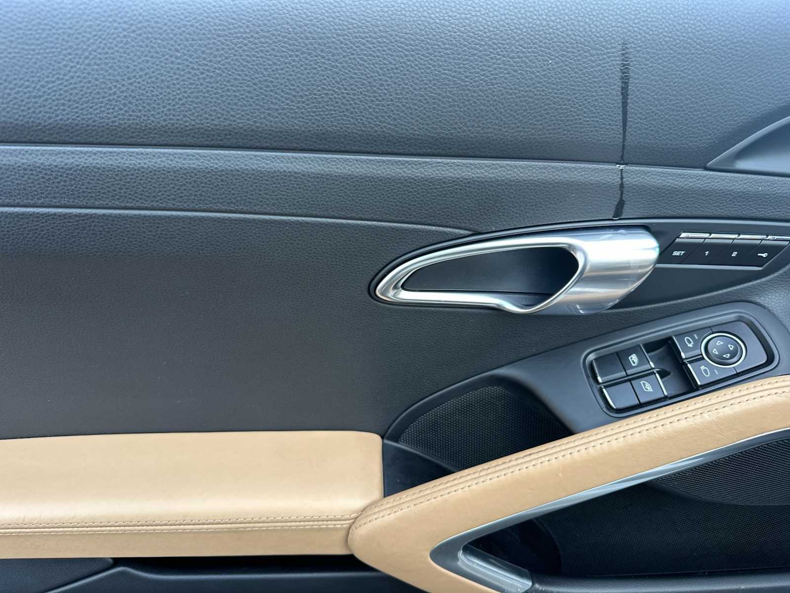 Thumbnail: 2019 Porsche 718 Boxster - 16