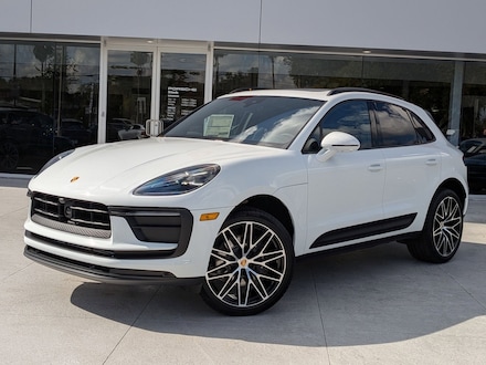 2026 Porsche Macan SUV