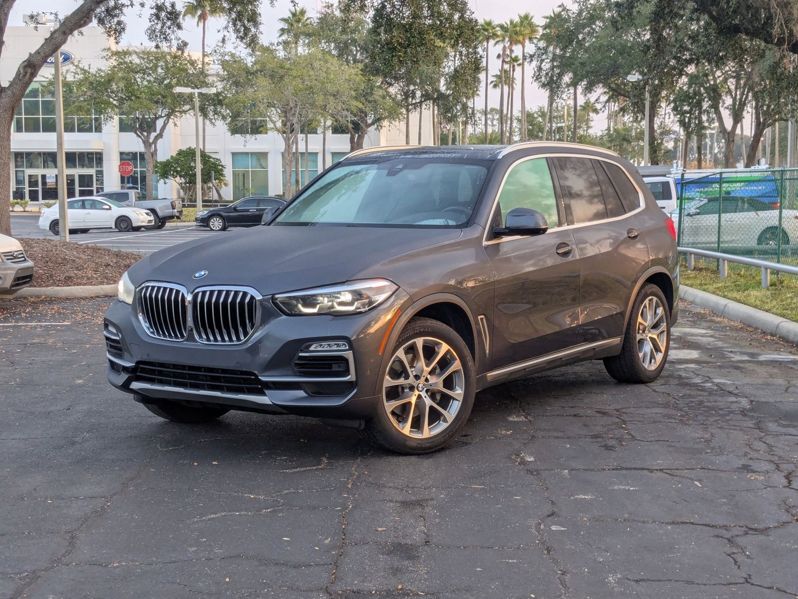 2021 BMW X5 40i's photo