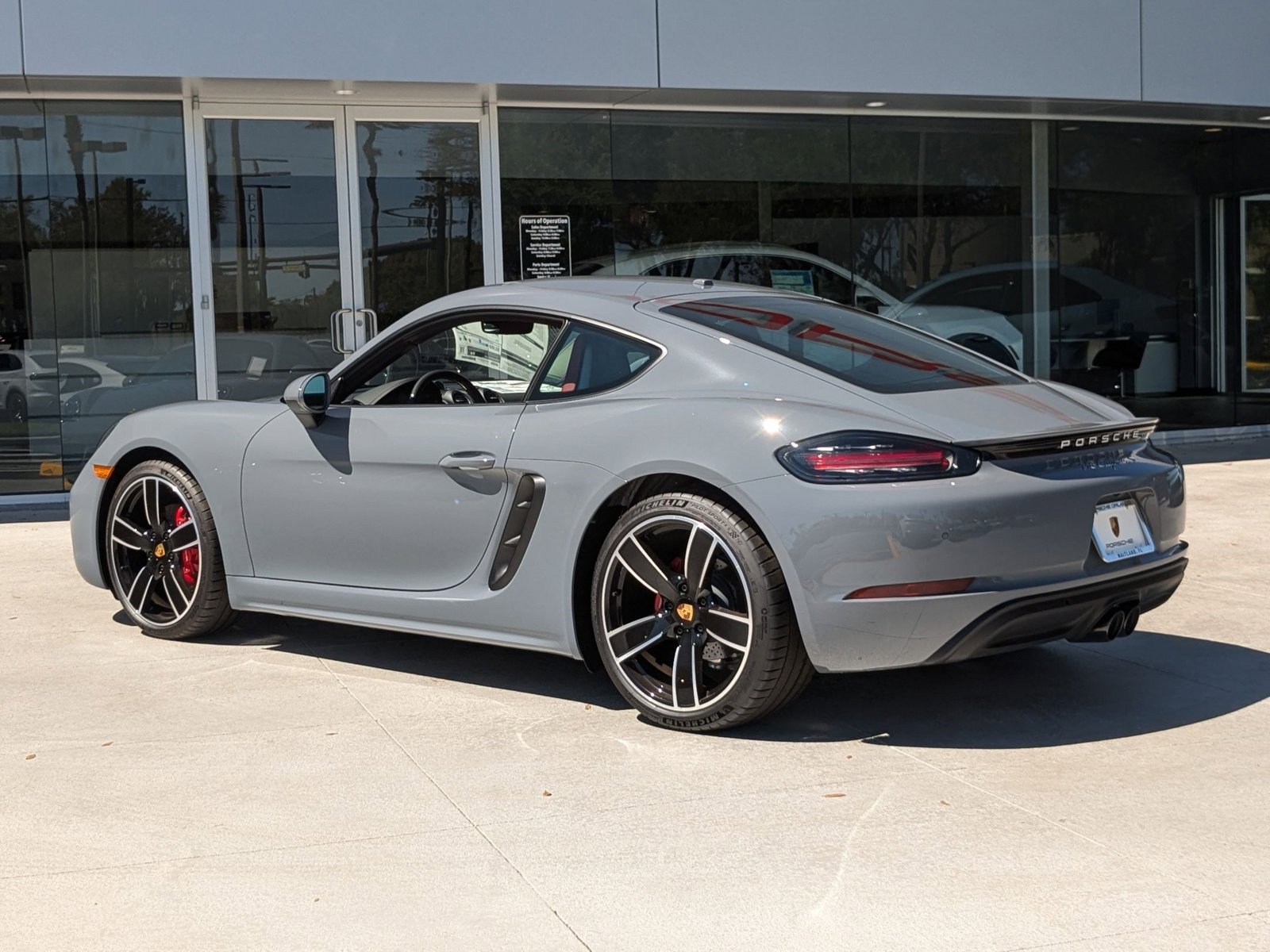 2025 Porsche Cayman S photo 3