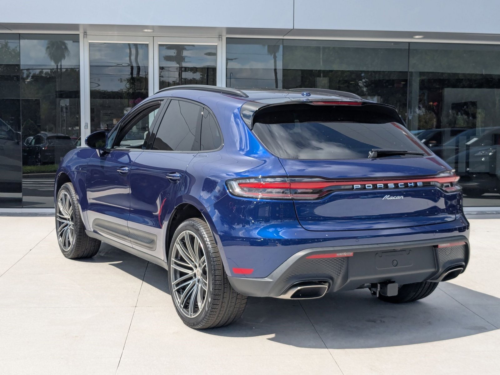2026 Porsche Macan T photo 3