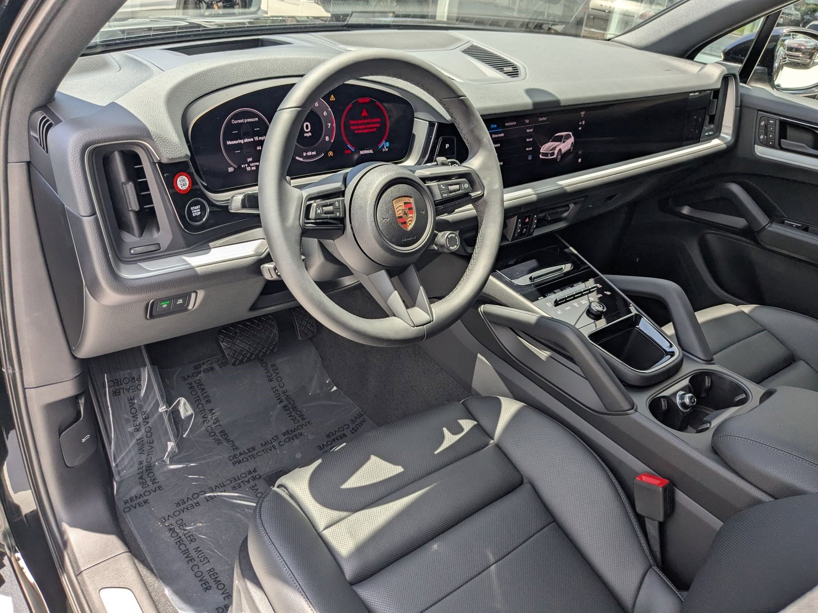 2025 Porsche Cayenne photo 4