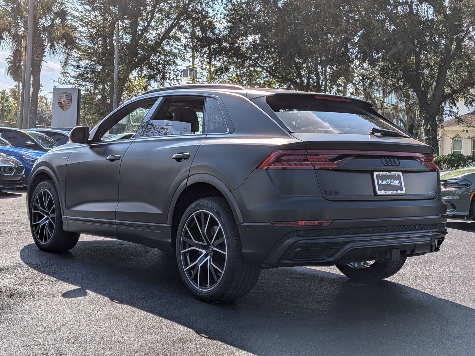 2022 Audi Q8 Prestige 55 photo 2