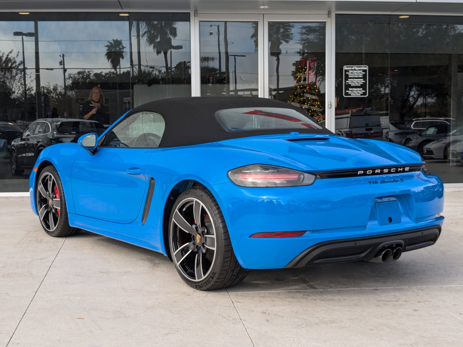 2025 Porsche Boxster S photo 2