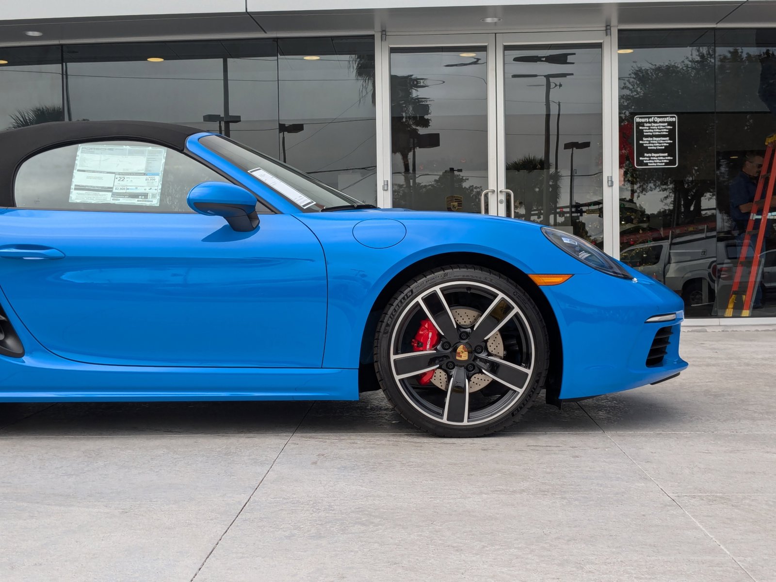 2025 Porsche Boxster S photo 4