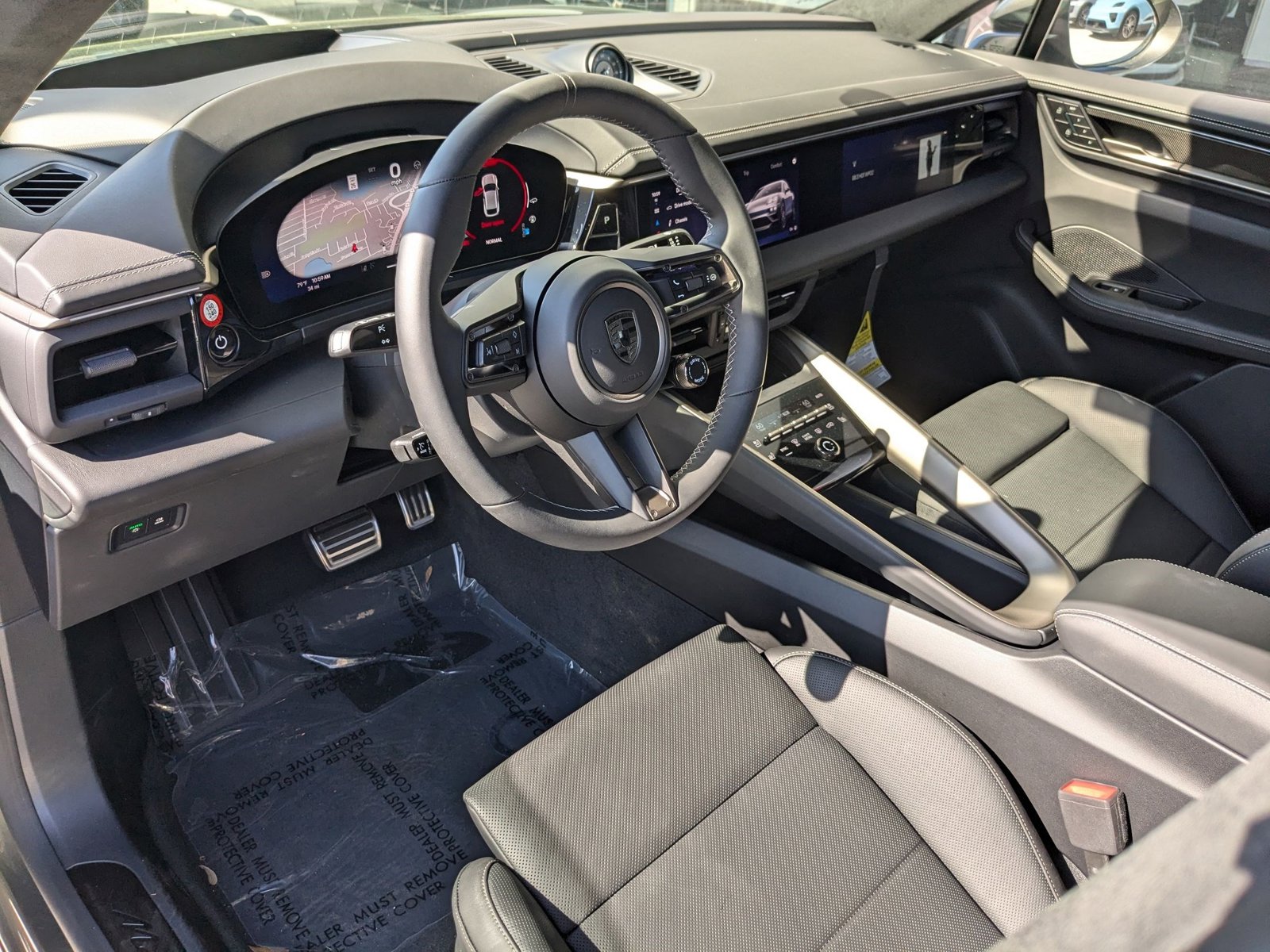 2024 Porsche Macan Electric Turbo photo 4