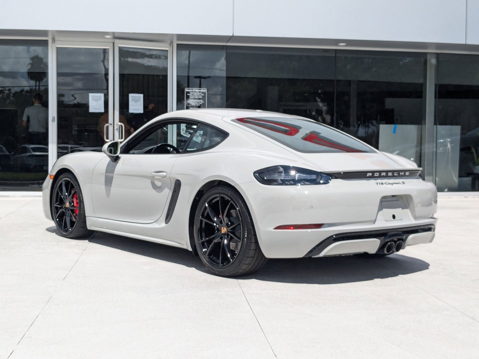 2025 Porsche Cayman S photo 3