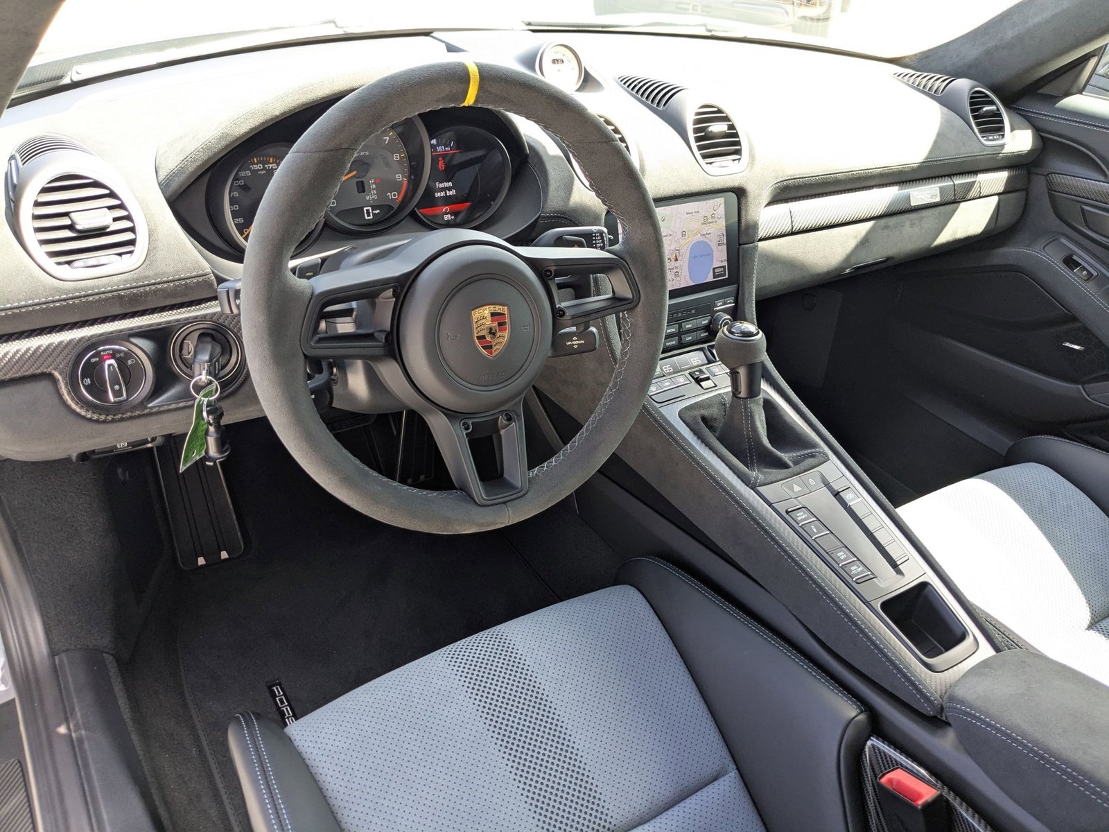 2025 Porsche Boxster Spyder photo 4