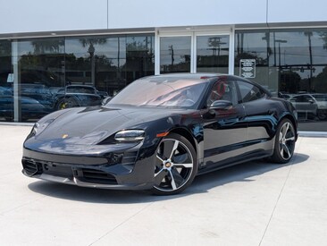 2023 Porsche Taycan Turbo Sedan