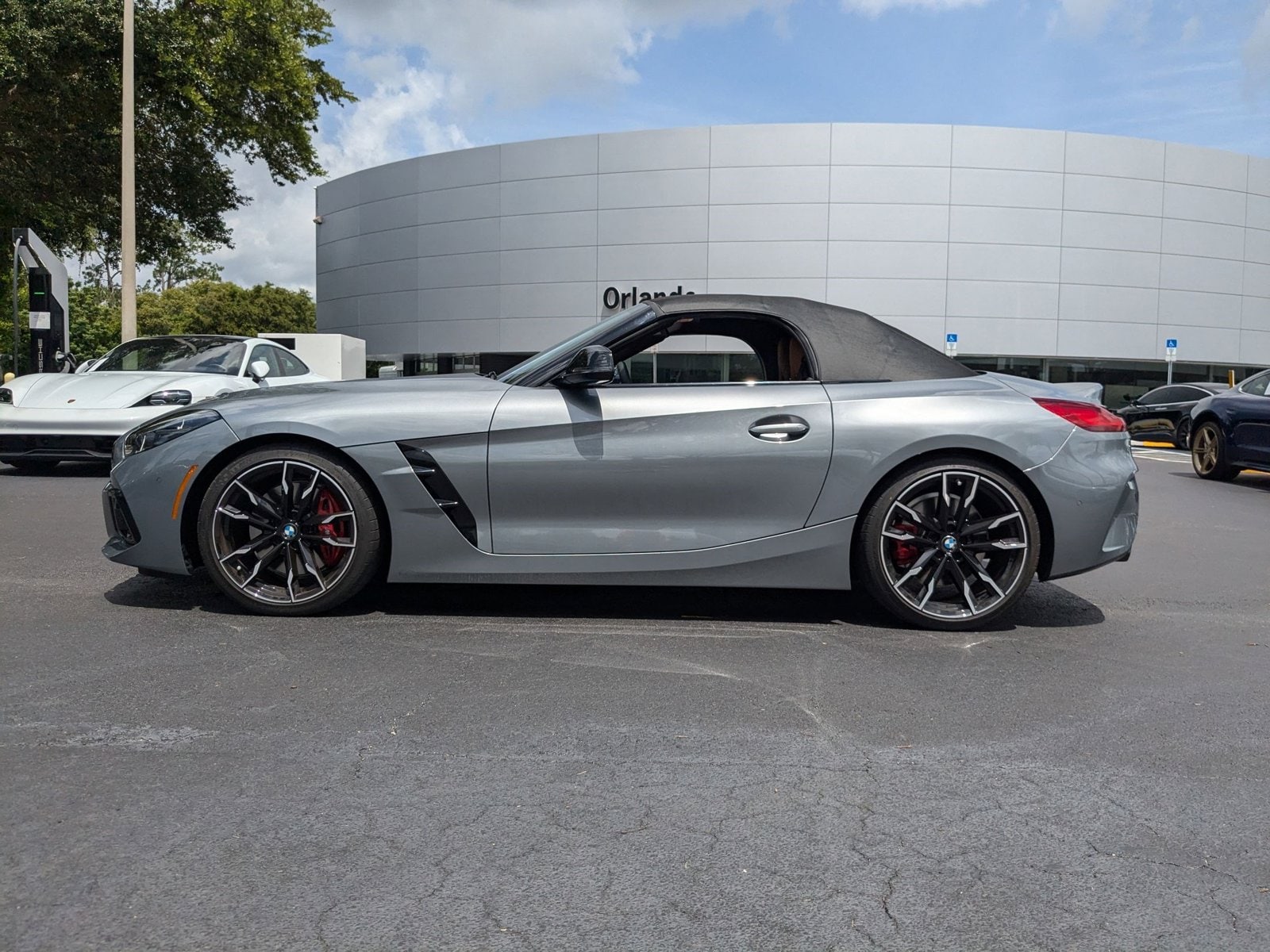 Used 2025 BMW Z4 Base with VIN WBAHF9C01SWY41226 for sale in Maitland, FL