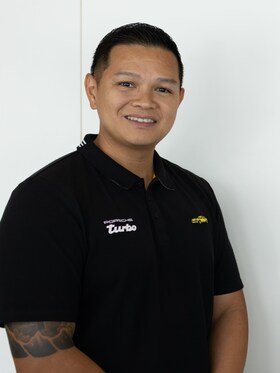 Staff member Antonio Shum Zheng from ID_15829ce4e490