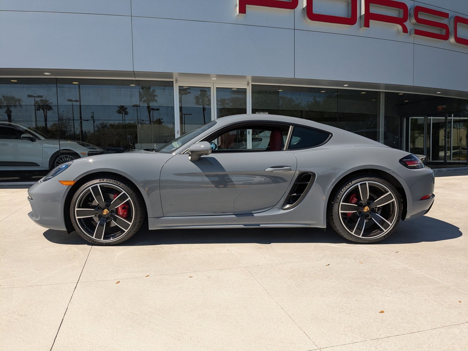 2025 Porsche Cayman S photo 2