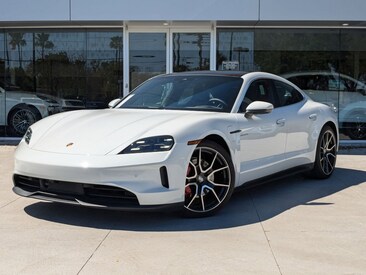 2025 Porsche Taycan 4S Sedan