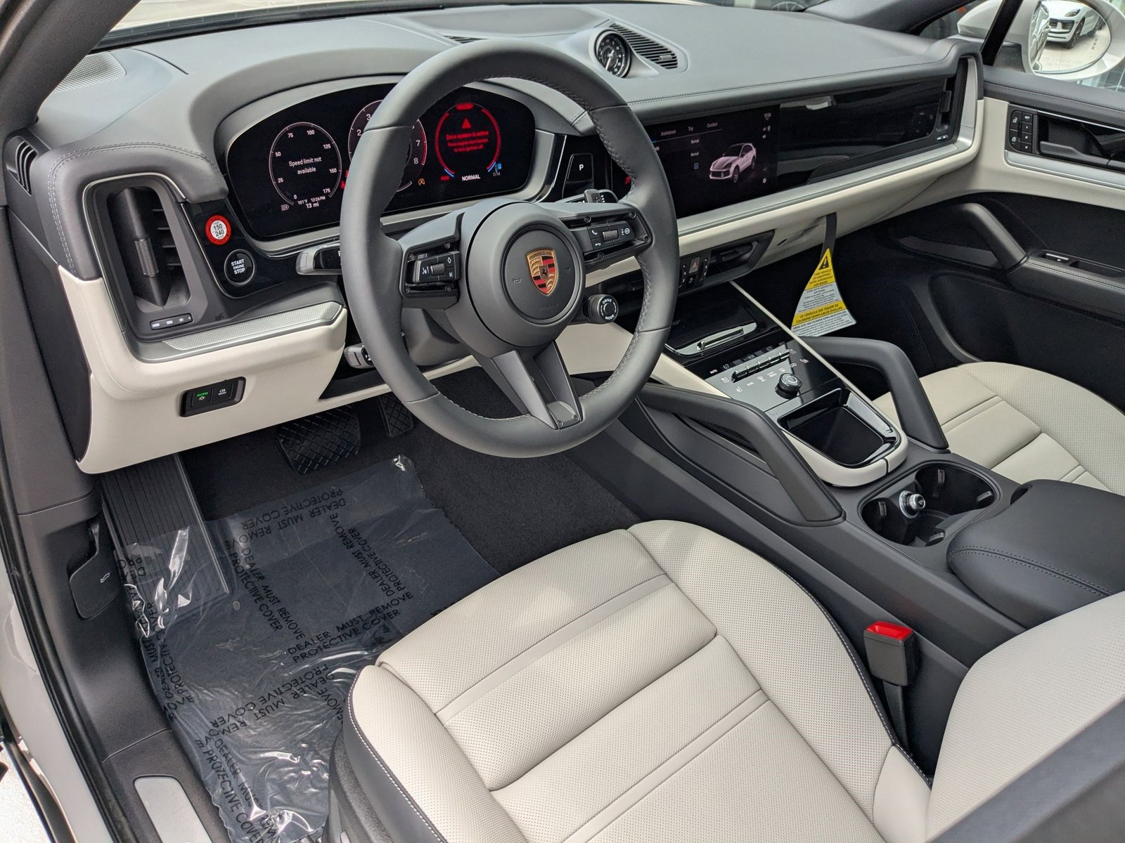 2025 Porsche Cayenne Coupe photo 4