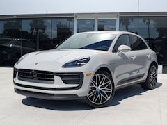 2026 Porsche Macan SUV