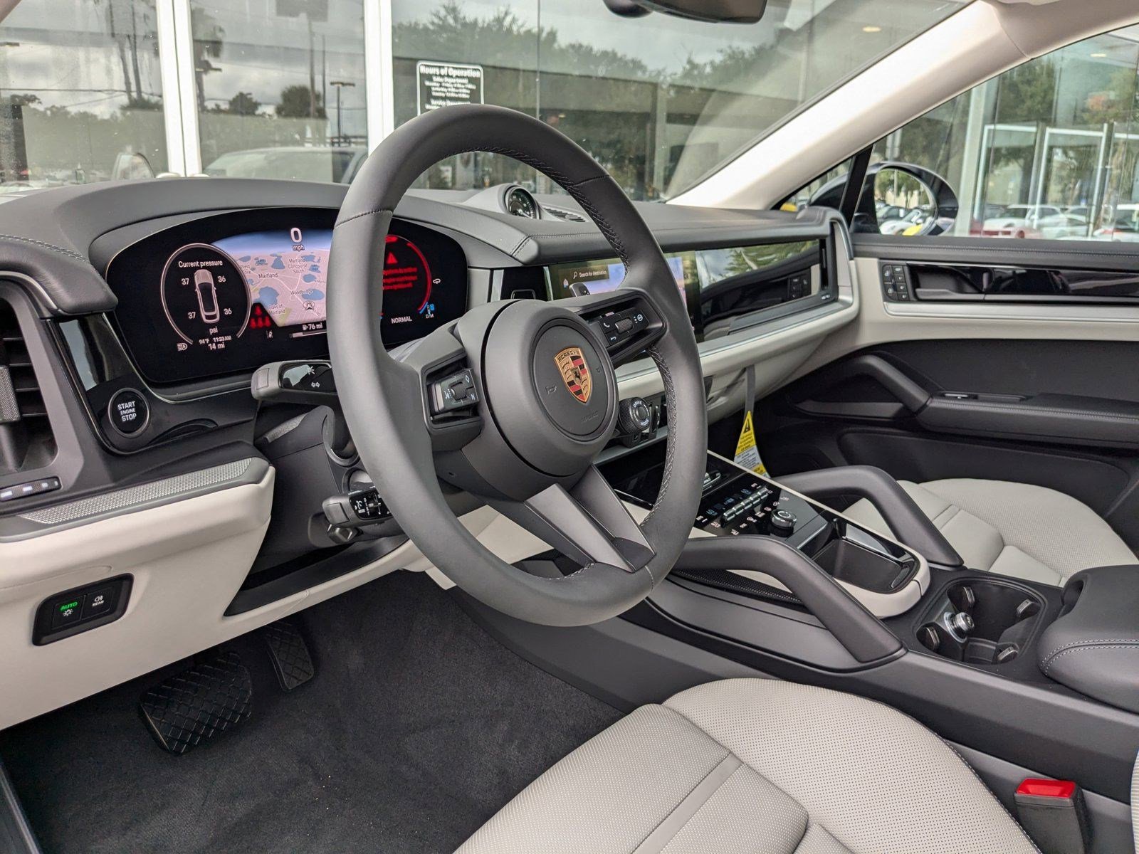 2025 Porsche Cayenne Coupe photo 4