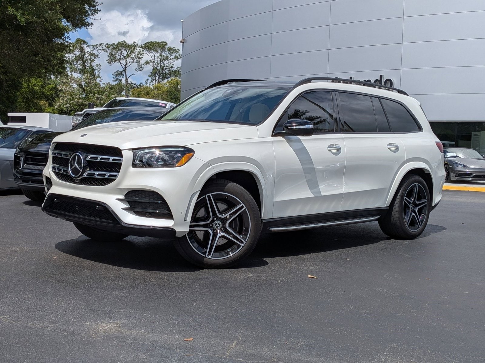 2023 Mercedes-Benz GLS GLS 450's photo