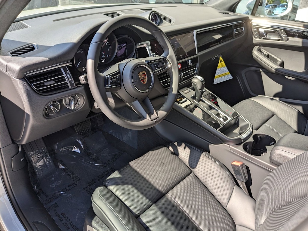 Used 2025 Porsche Macan T SUV