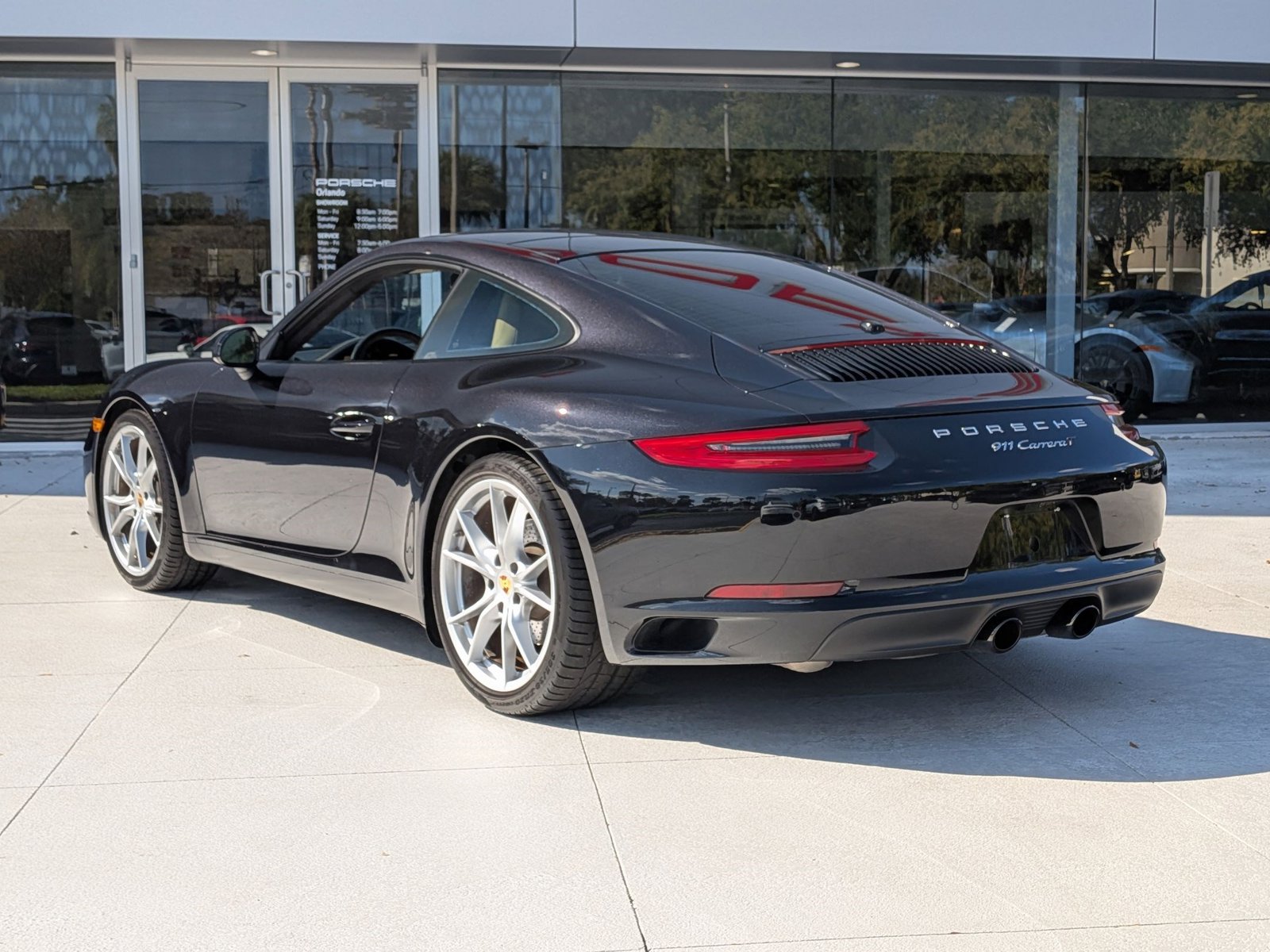 2019 Porsche 911 Coupe photo 3