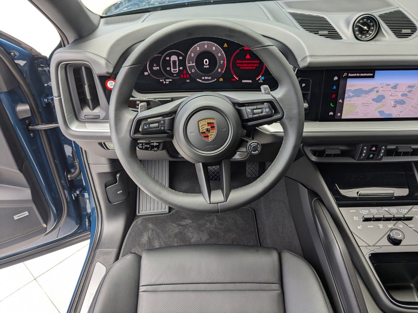 2024 Porsche Cayenne Coupe photo 4