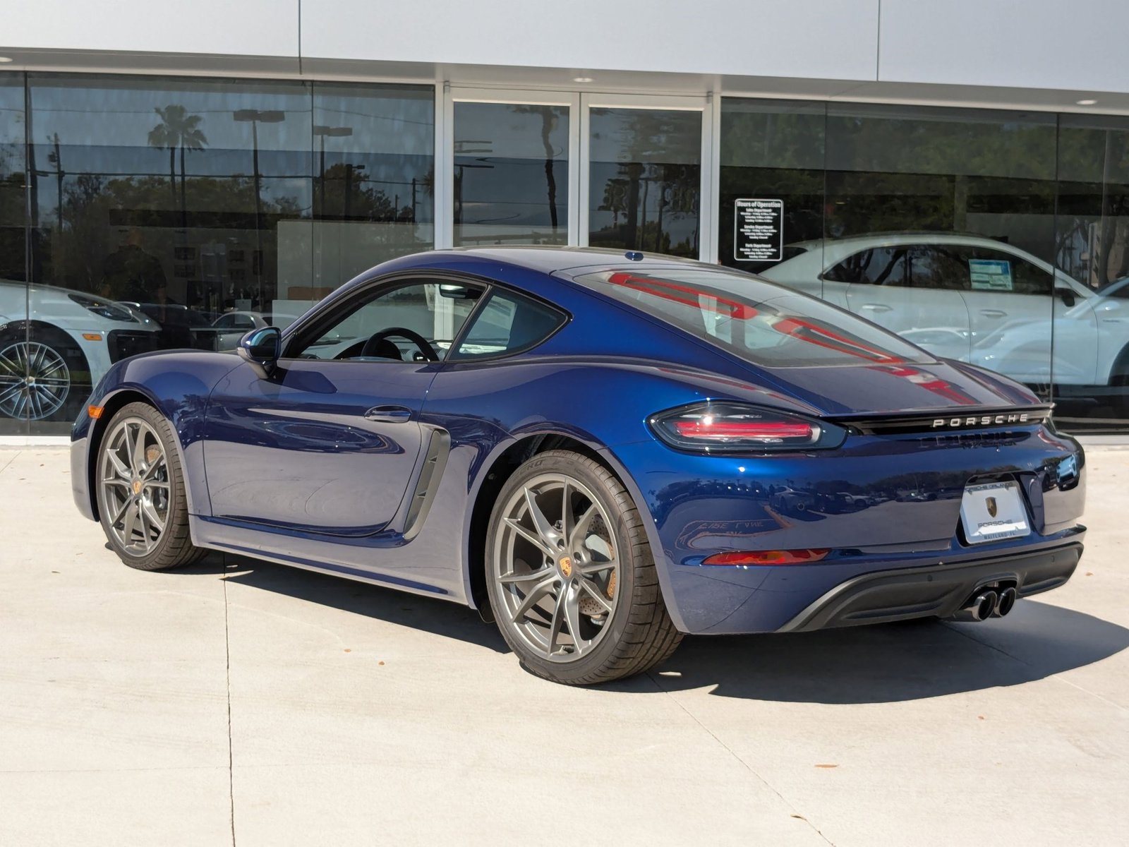 2025 Porsche Cayman Base photo 3