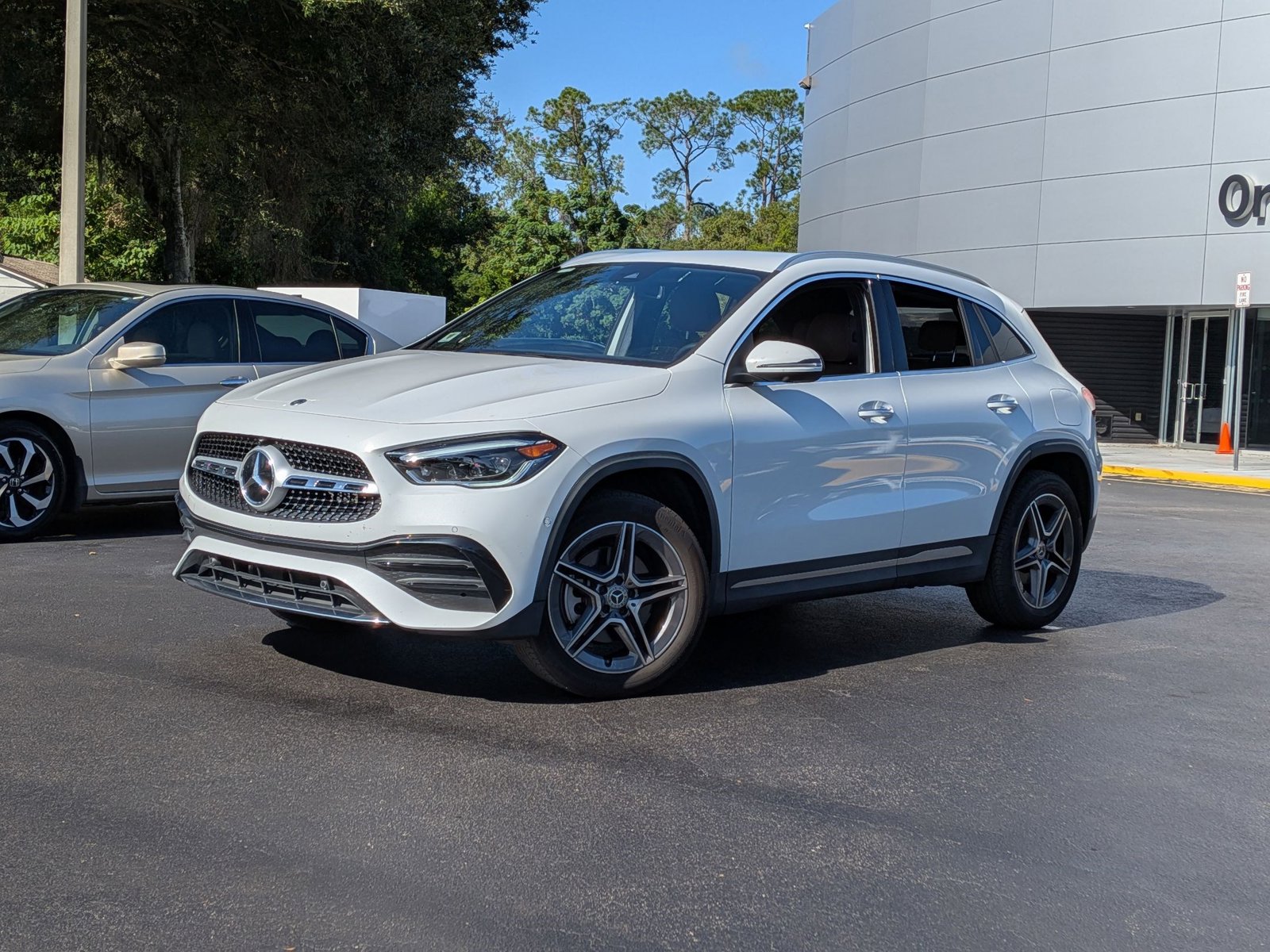 2023 Mercedes-Benz GLA Base