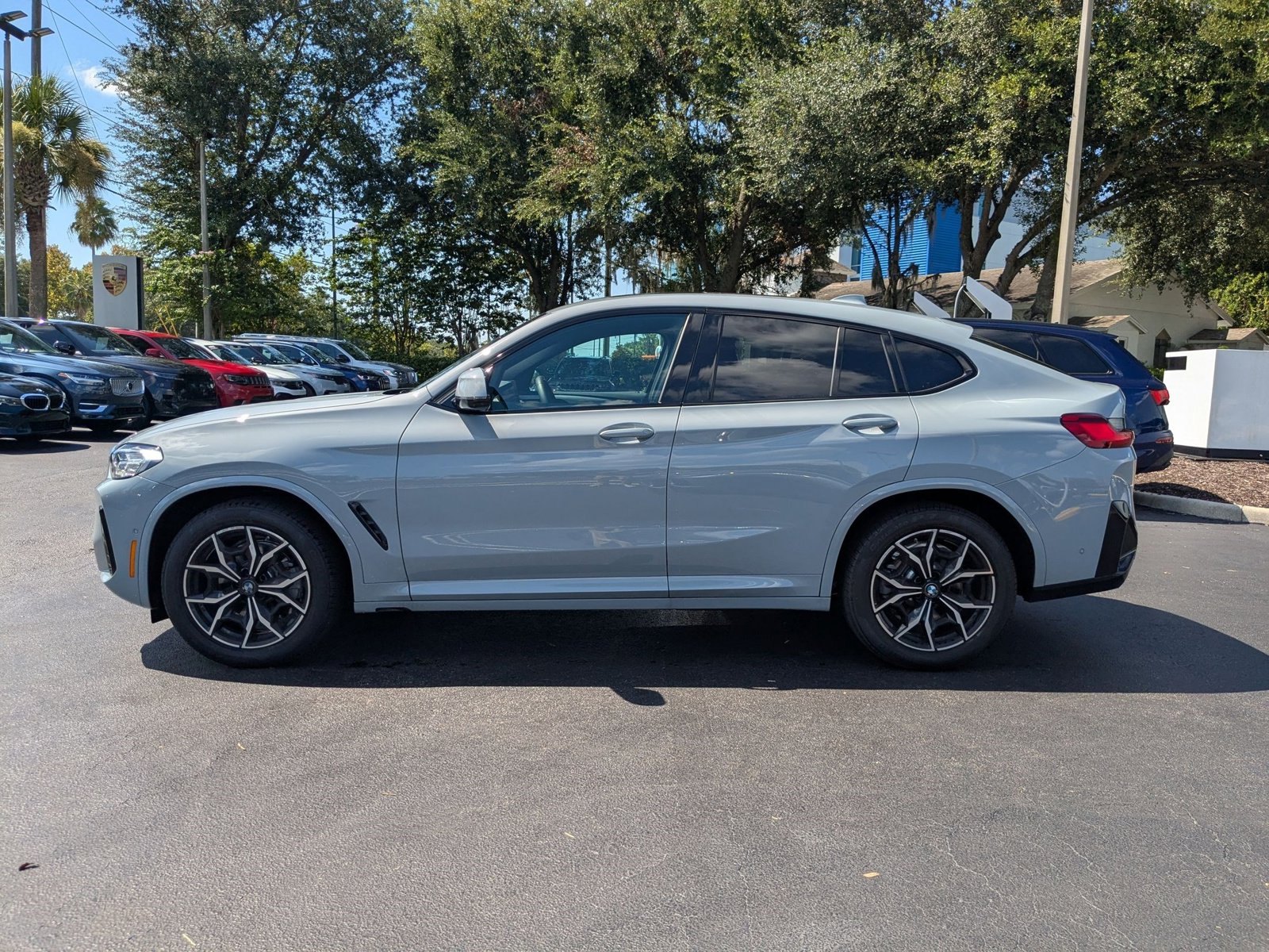 2023 Bmw X4 xDrive30i photo 2