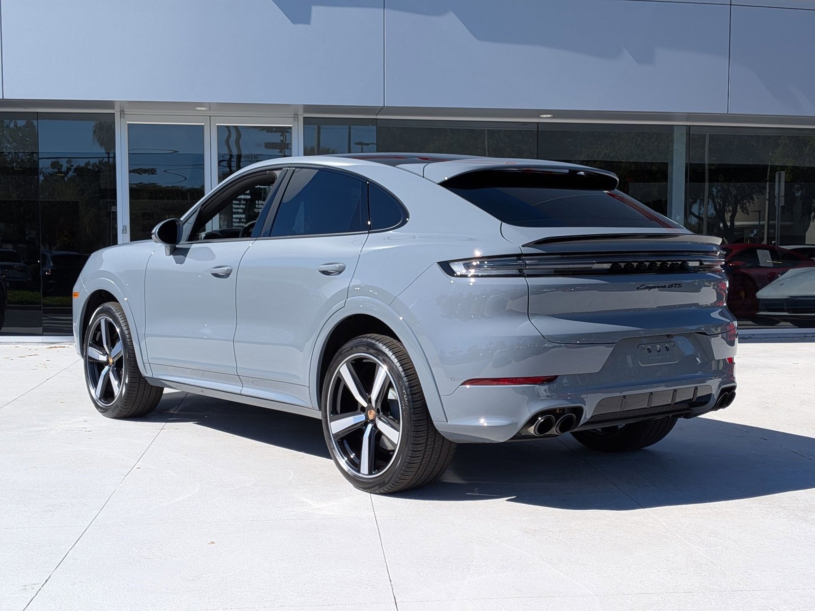 2025 Porsche Cayenne Coupe GTS photo 3