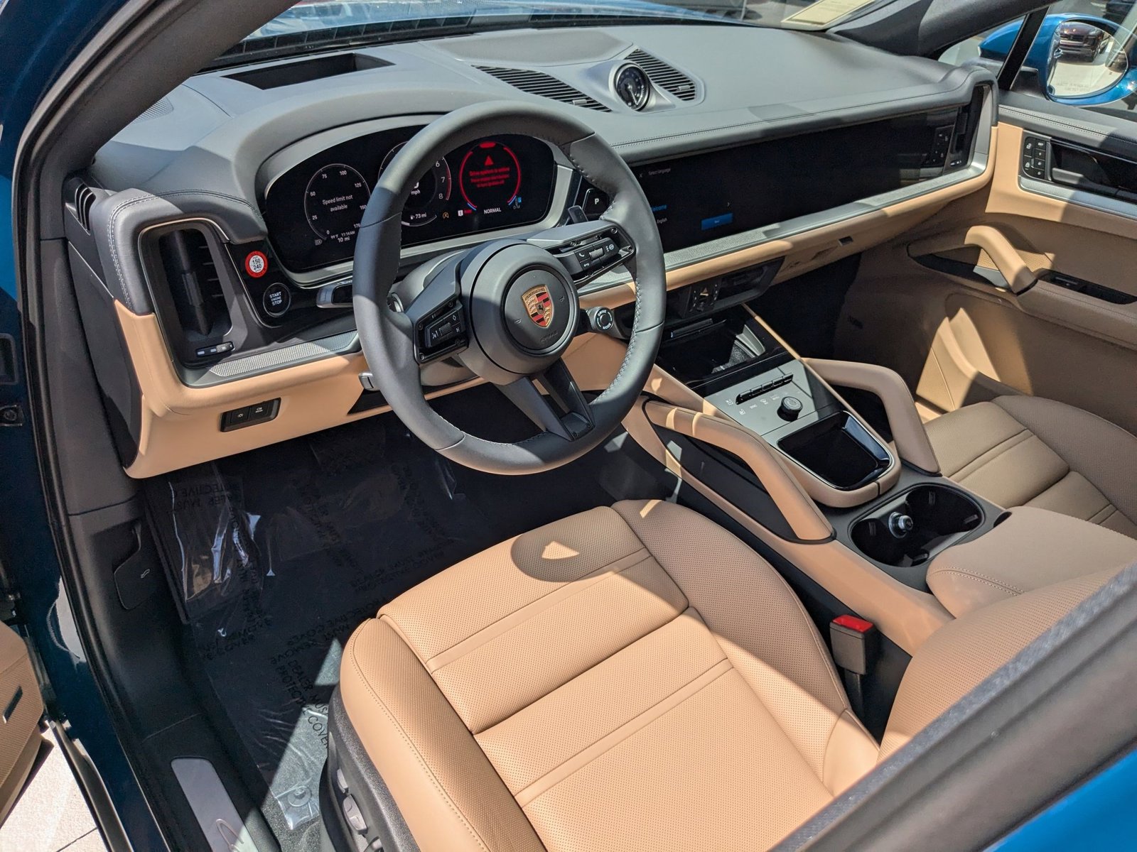 2025 Porsche Cayenne Coupe photo 4