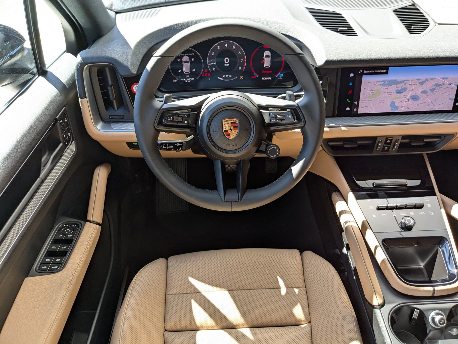 2025 Porsche Cayenne Base photo 4