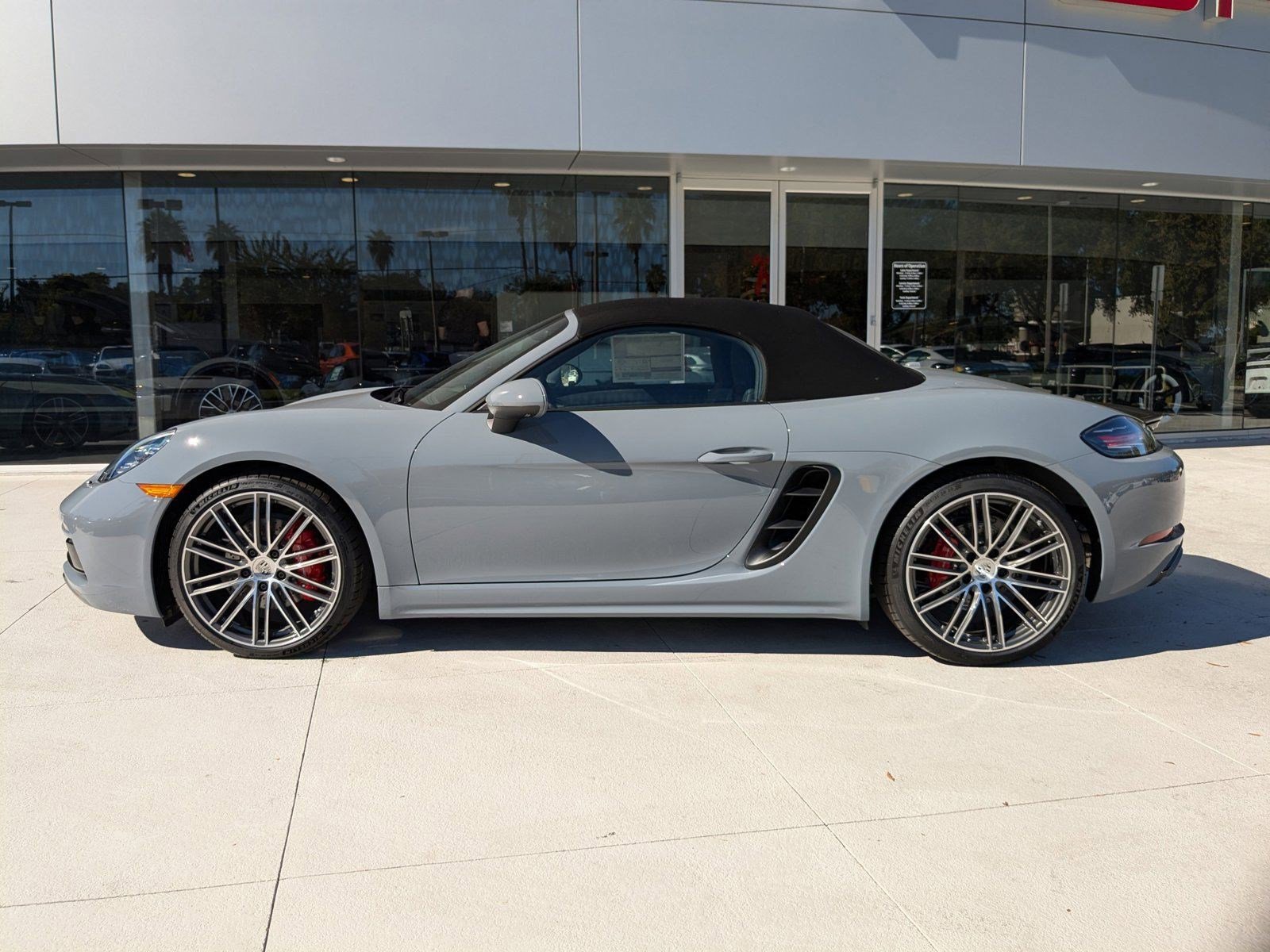 2025 Porsche Boxster S photo 2