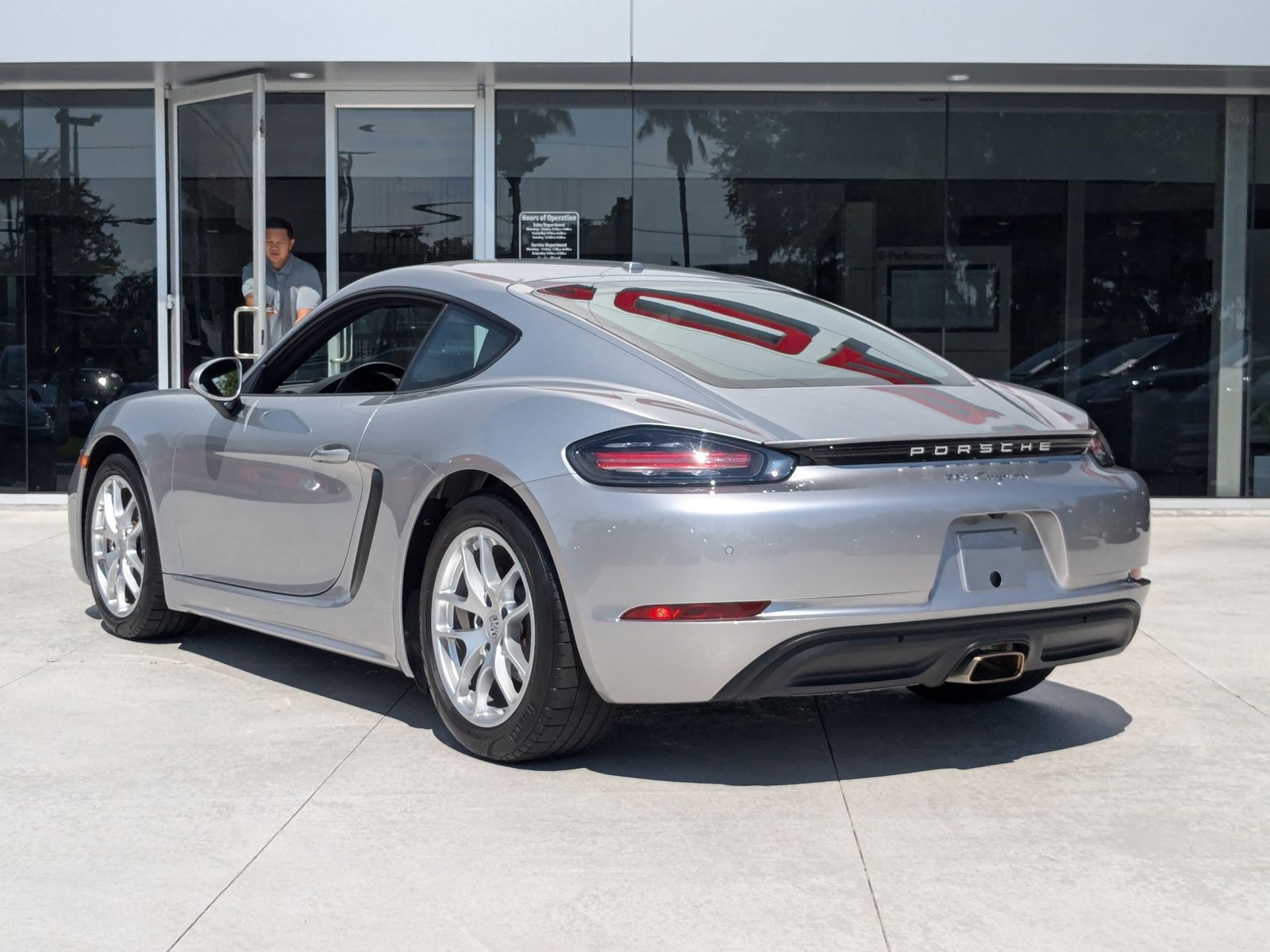2023 Porsche Cayman Base photo 3