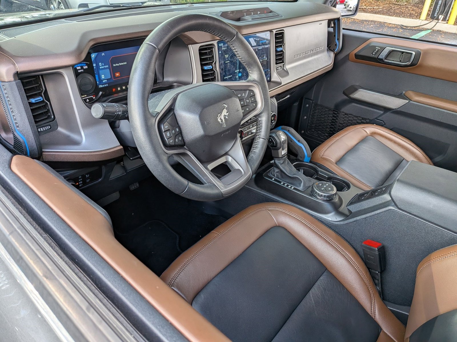 2023 Ford Bronco Outer Banks photo 4