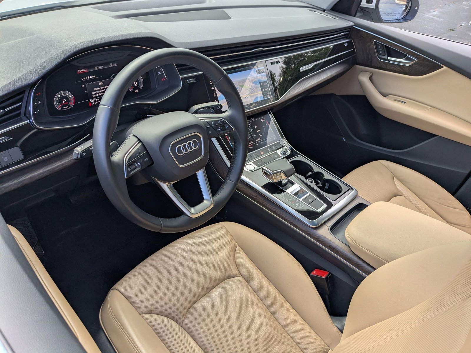 2020 Audi Q8 55 Premium photo 3