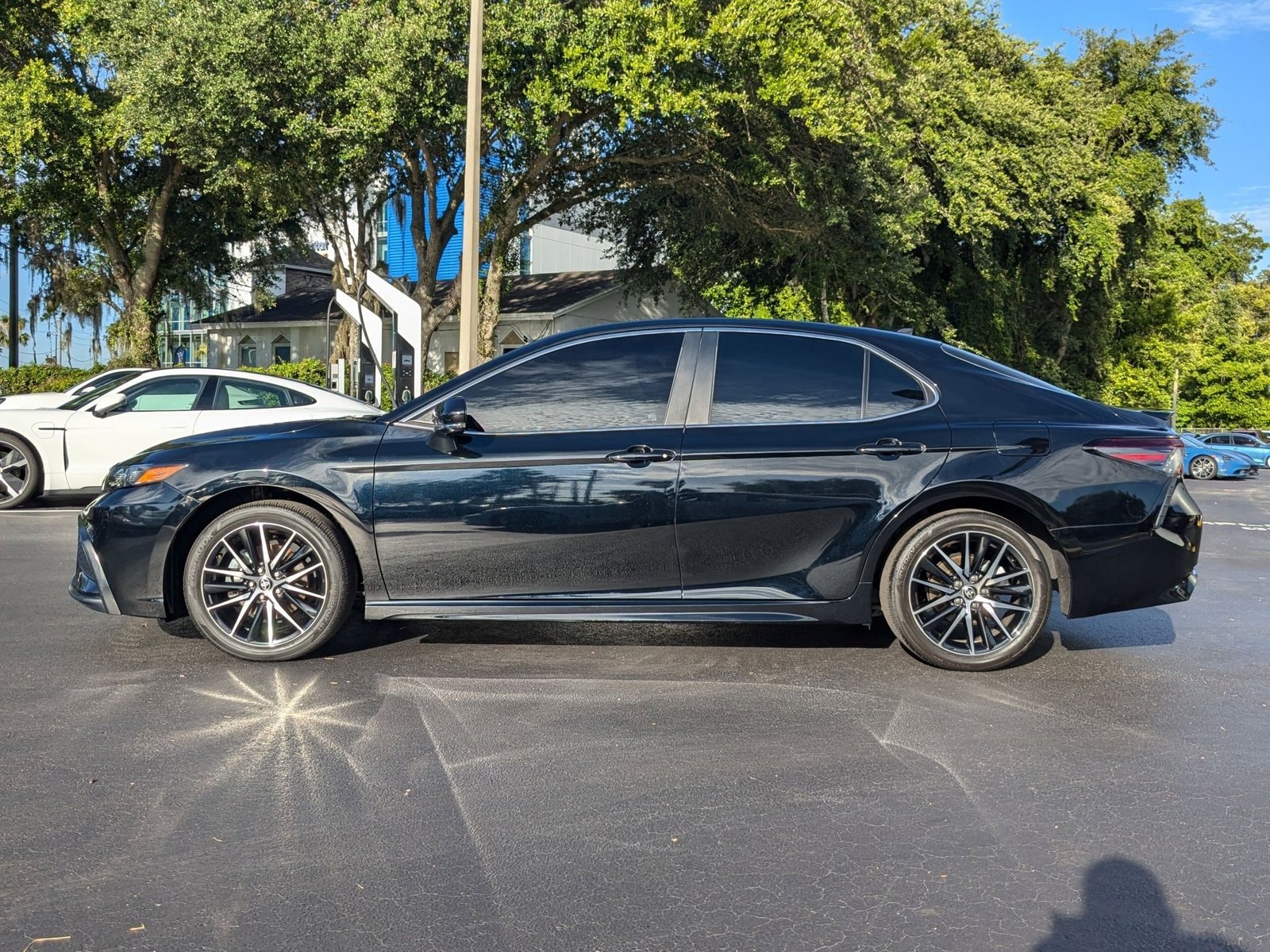 Used 2024 Toyota Camry SE with VIN 4T1T11AK3RU868513 for sale in Maitland, FL