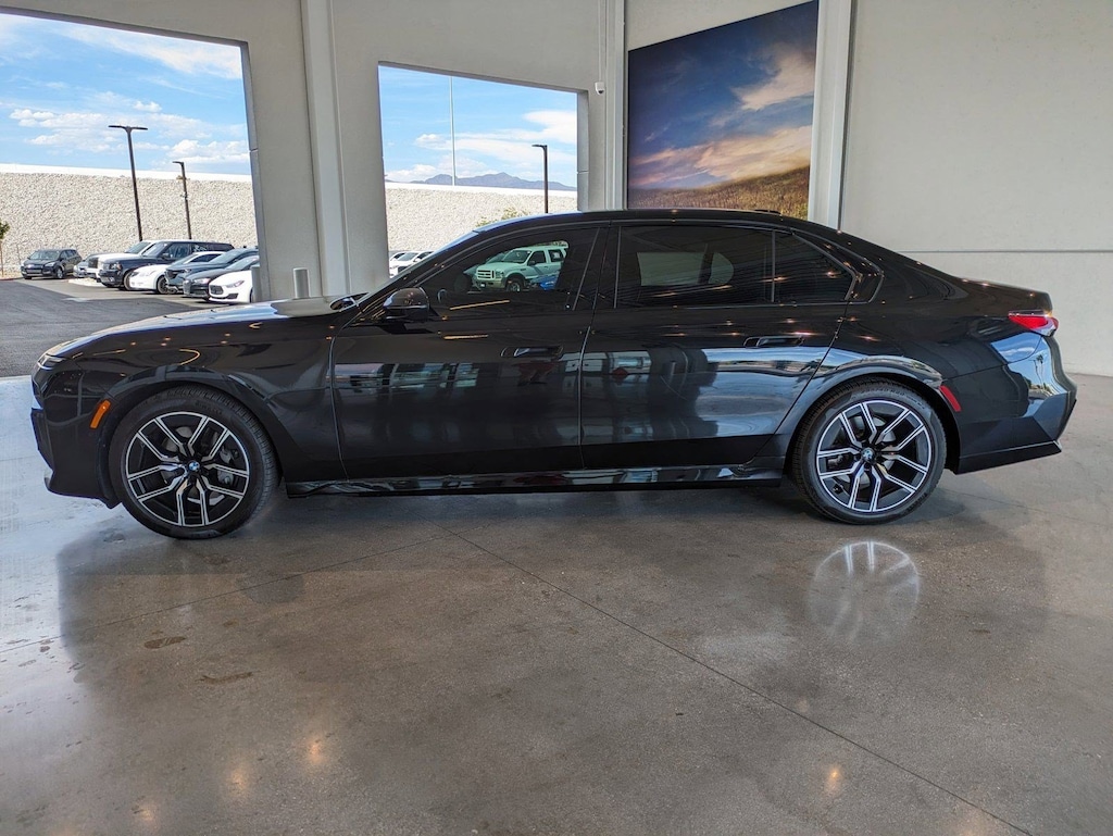 Used 2024 BMW 740i xDrive Sedan