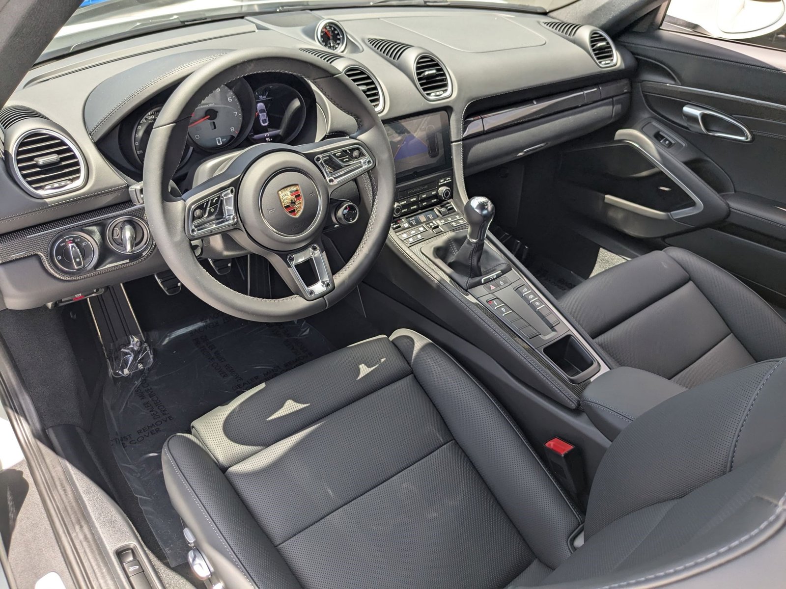 2025 Porsche Cayman S photo 4