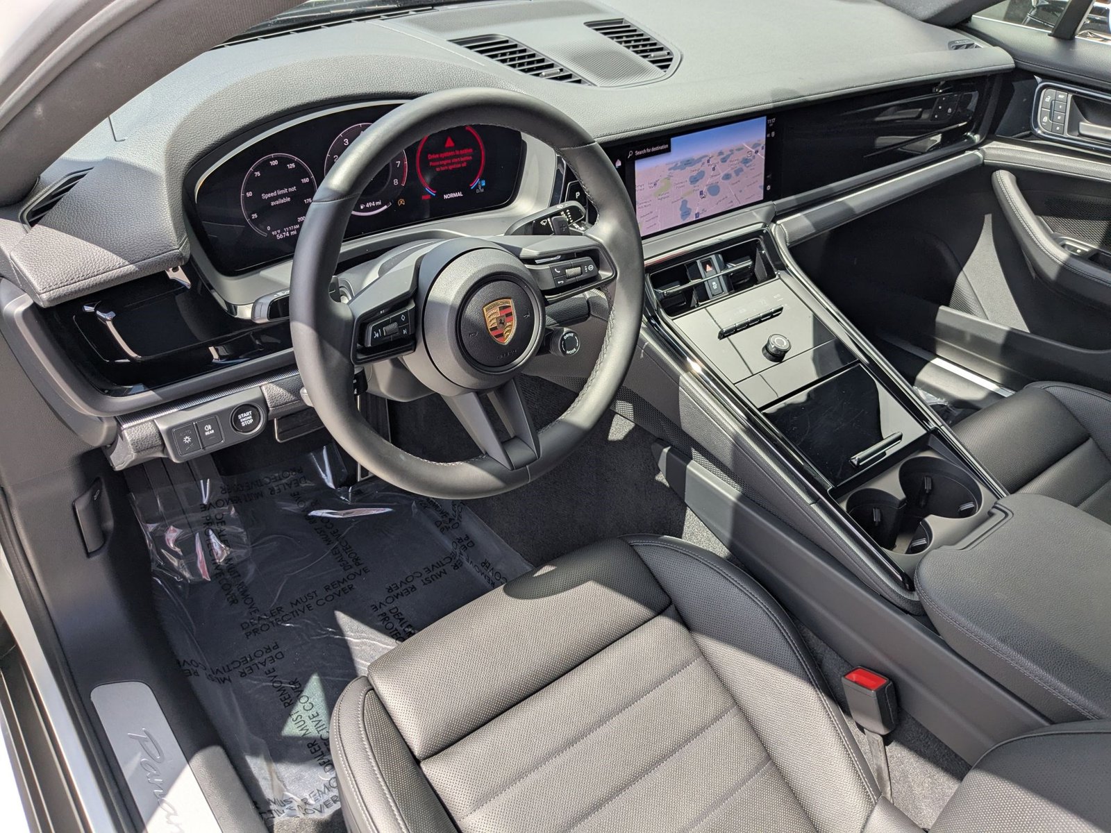 2025 Porsche Panamera Base photo 4