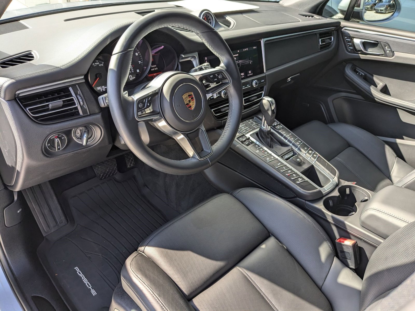 2021 Porsche Macan GTS photo 4