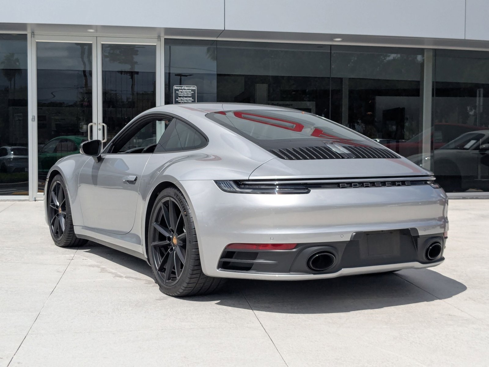 2024 Porsche 911 T photo 3
