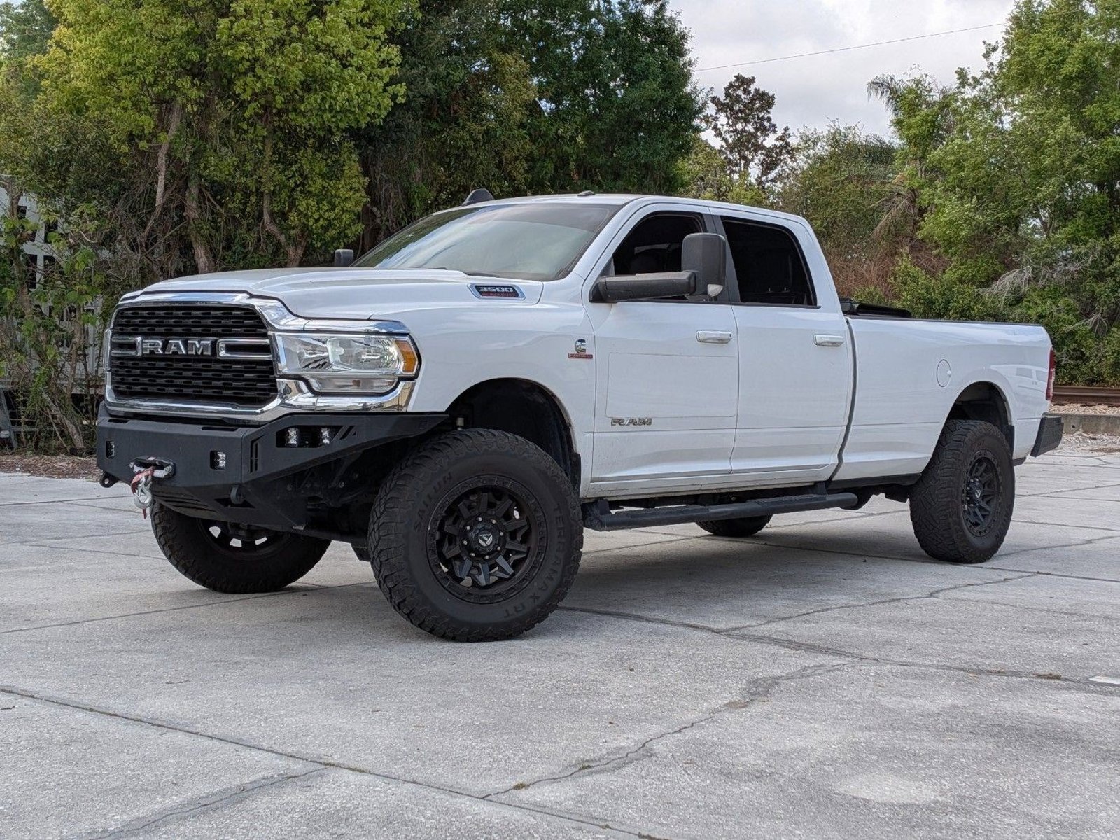 2022 RAM 3500 Big Horn 4X4 Crew Cab LWB's photo