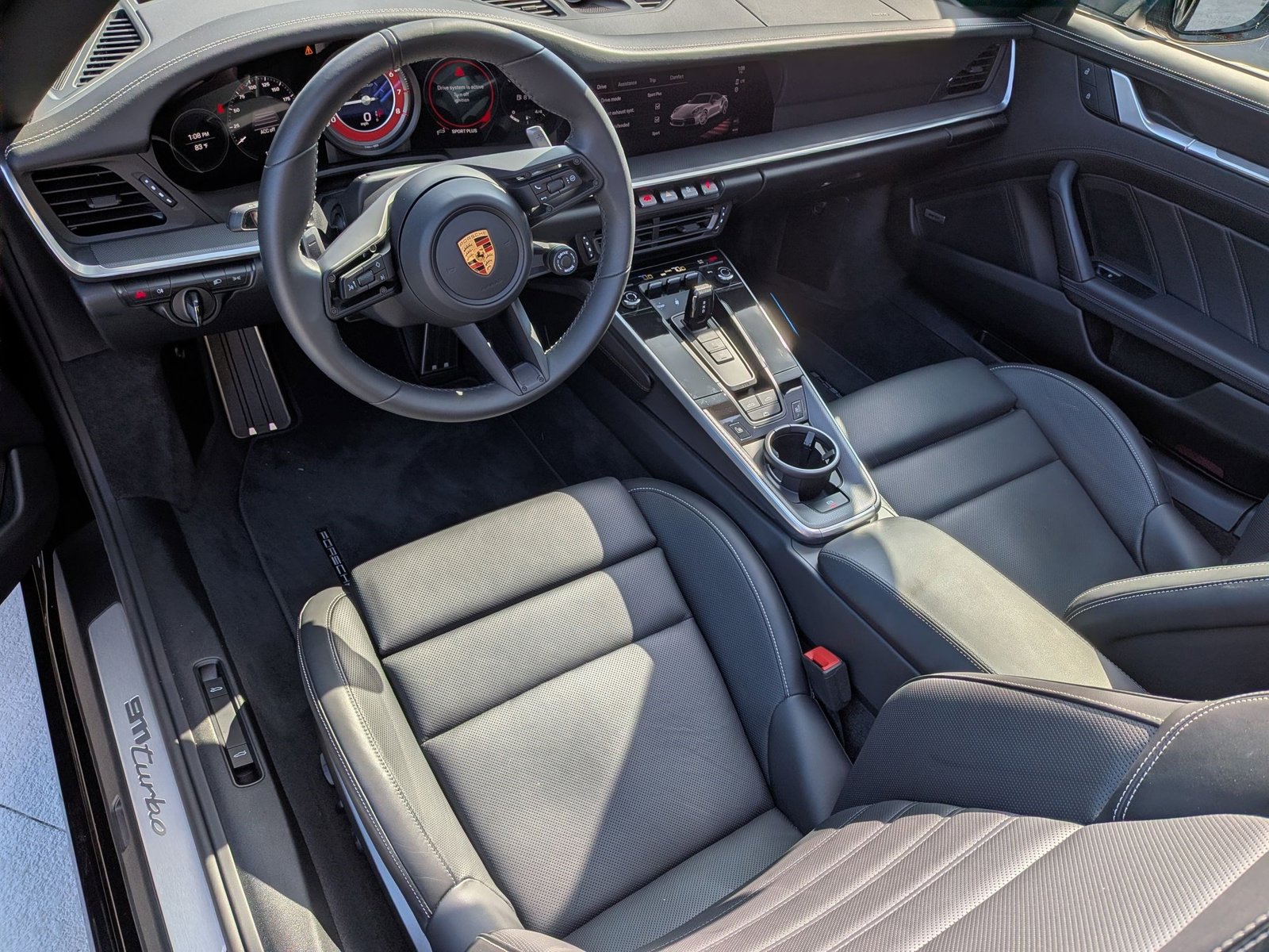 2022 Porsche 911 Turbo Cabriolet photo 4