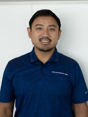 Staff member James Pak from ID_15829ce4e490