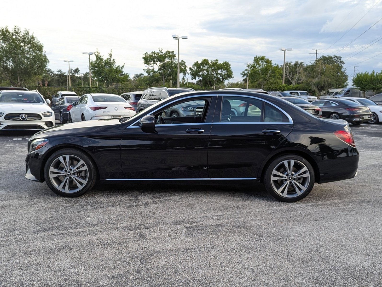 2021 Mercedes Benz C 300 Sedan photo 2