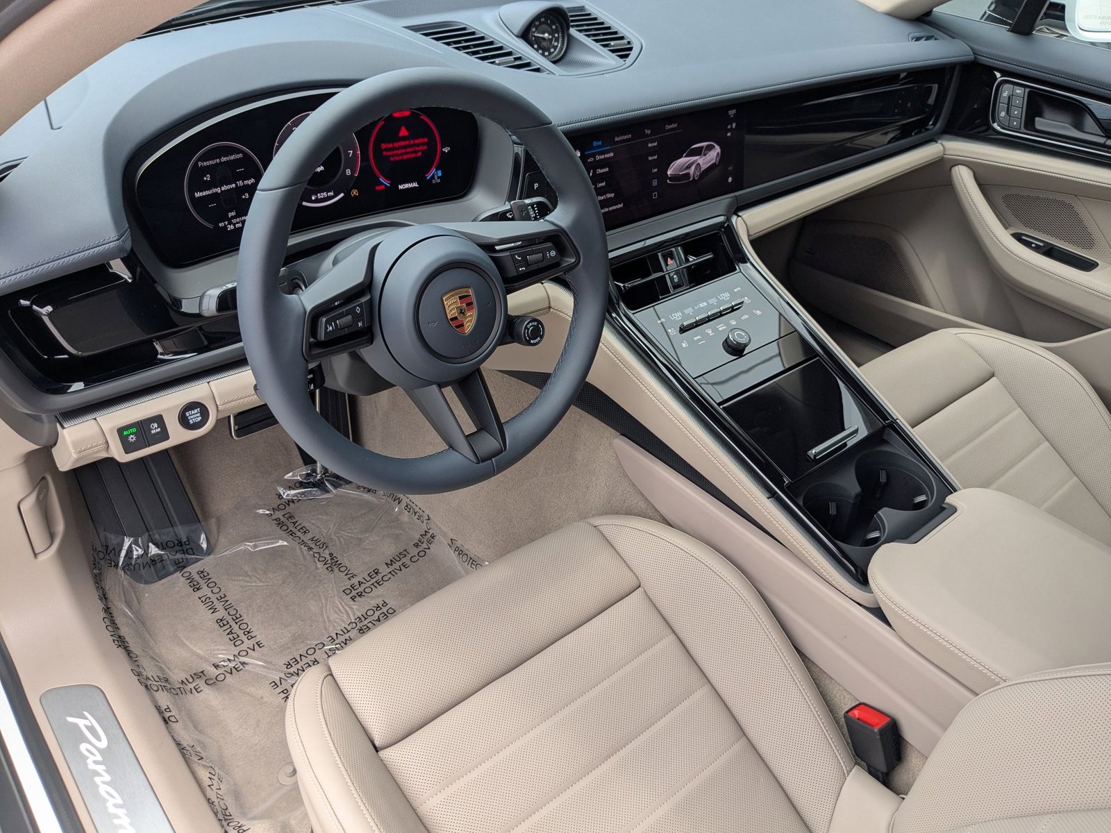 2025 Porsche Panamera 4 photo 4