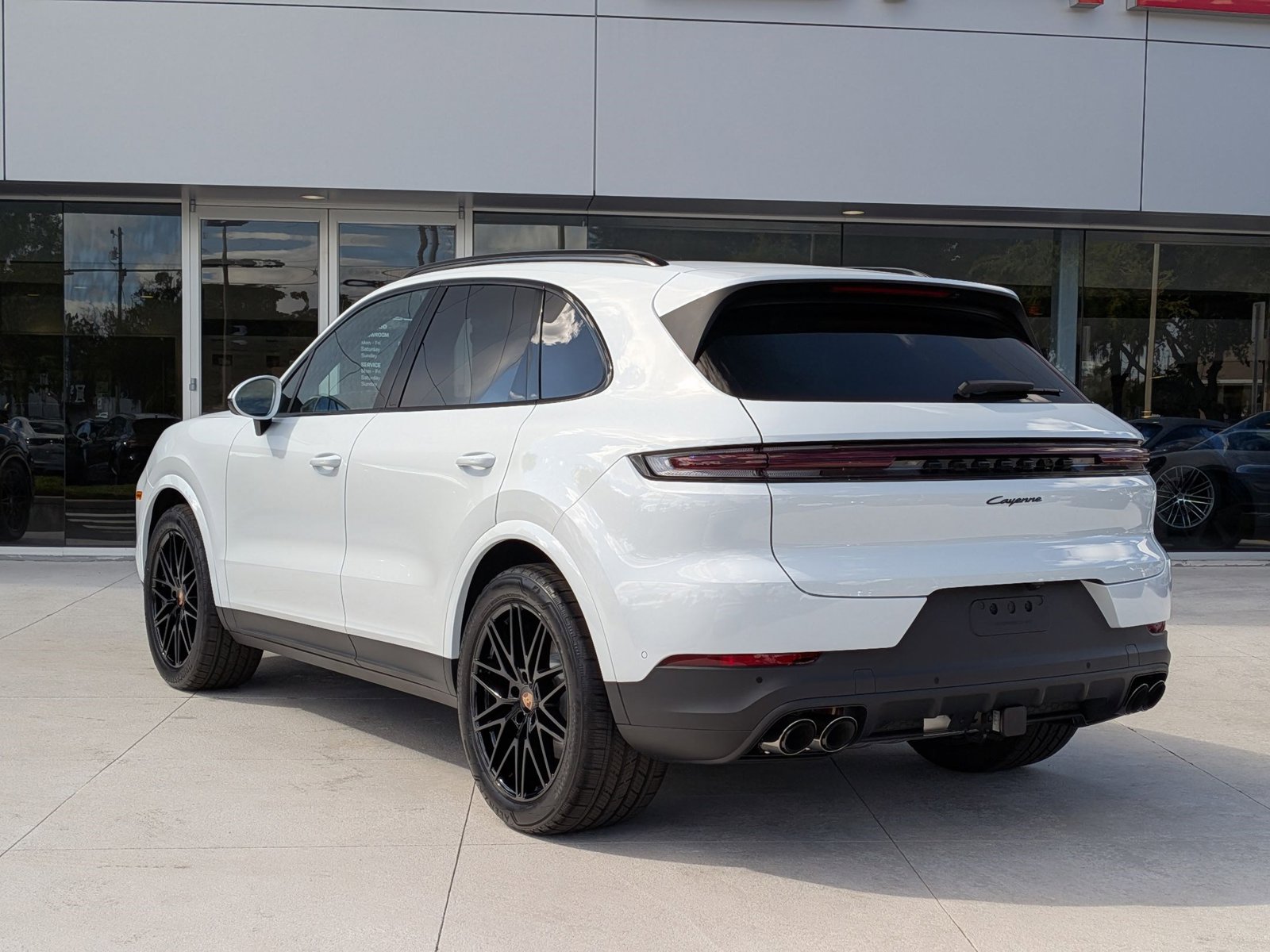 2026 Porsche Cayenne photo 3