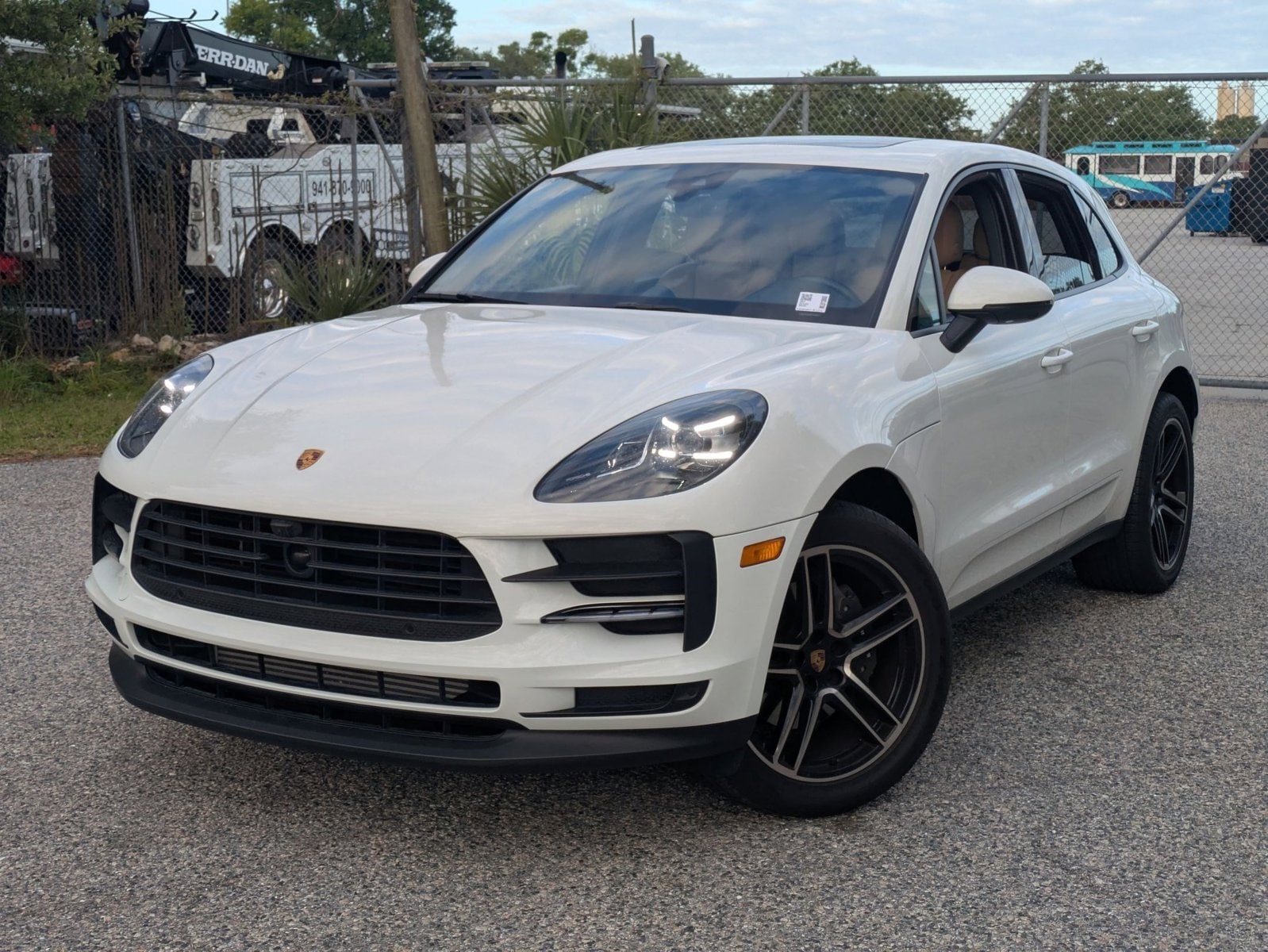 2021 Porsche Macan Base